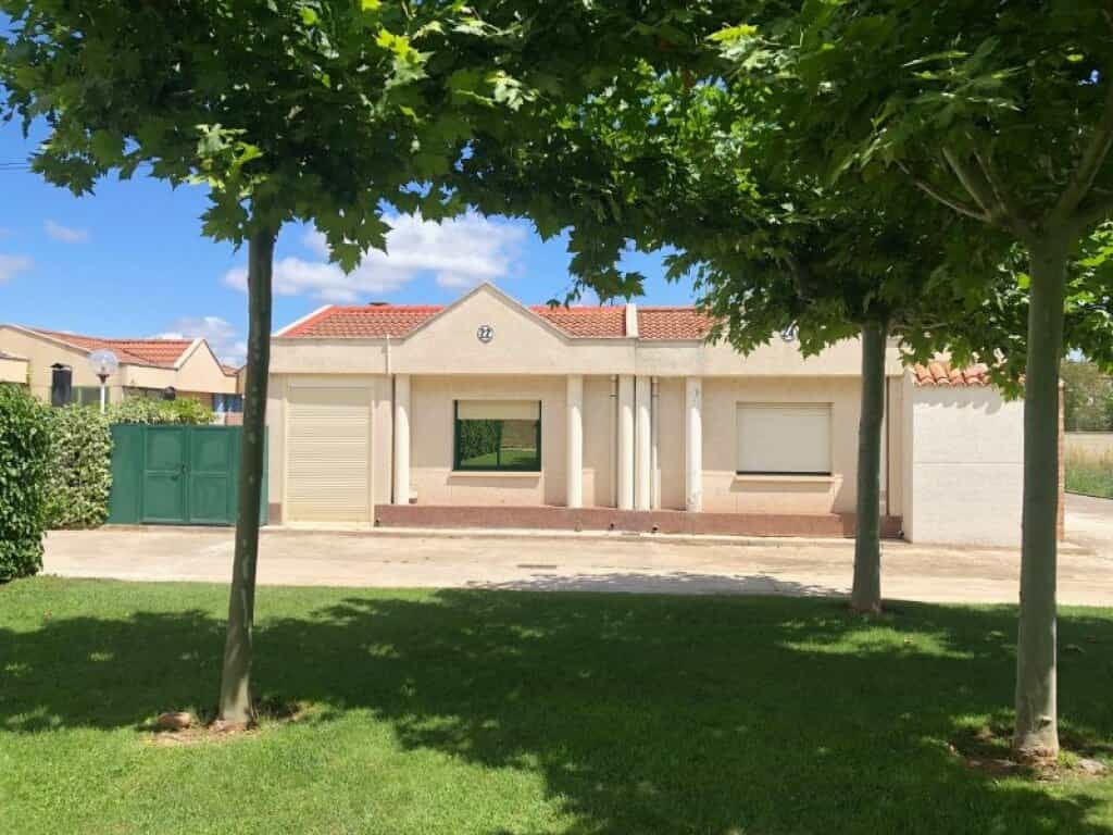 House in Nalda, La Rioja 11541743