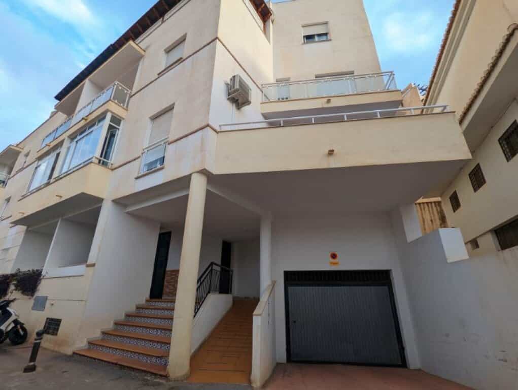 Condominium in Almuñécar, Andalucía 11541746