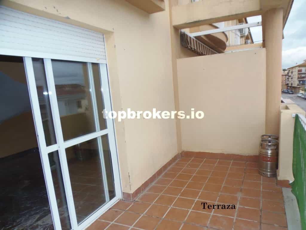 Condominium in Linares, Andalusia 11541827