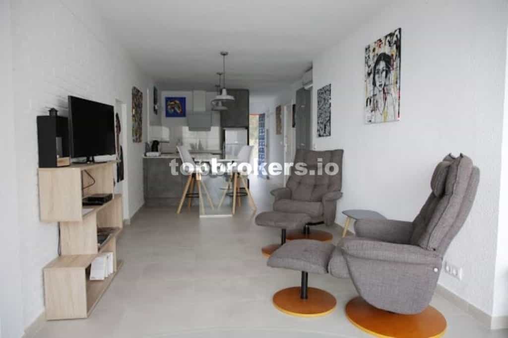 Condominium in Altea, Comunidad Valenciana 11541932