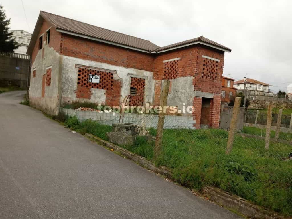 Rumah di Puentecesure, Galicia 11542036