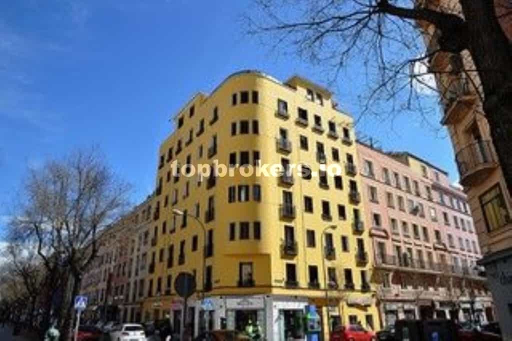 Condominium in Moratalaz, Madrid 11542097