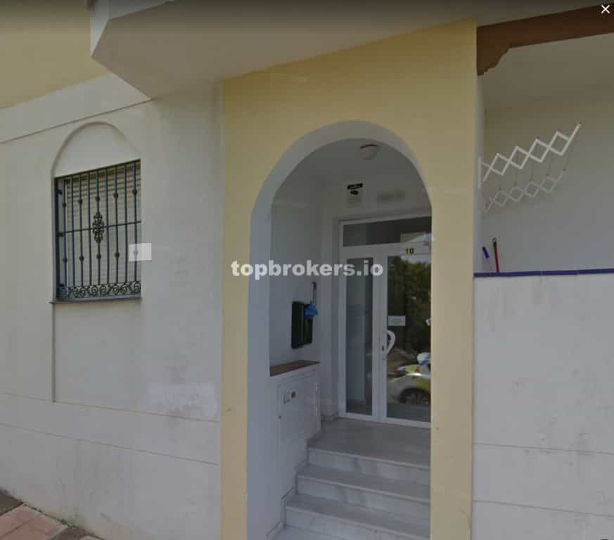 Condominium in Castillo Bajo, Andalusia 11542122