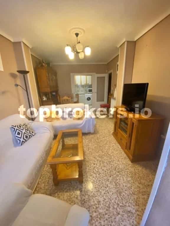 Condominium in Albacete, Castille-La Mancha 11542176