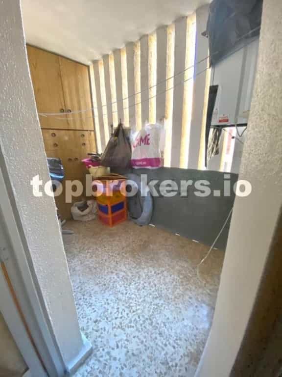 Condominium in Albacete, Castilië-La Mancha 11542176