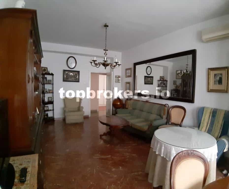 Condominium in San Juan de Aznalfarache, Andalusia 11542202