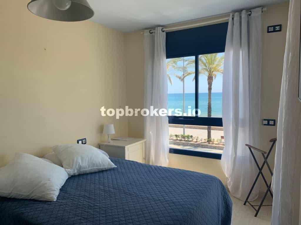 Condominium in La Playa, Catalonia 11542248