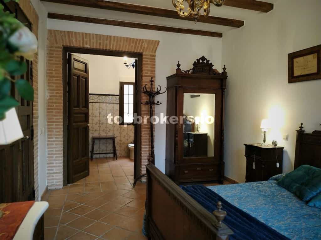 House in Orgaz, Castille-La Mancha 11542369