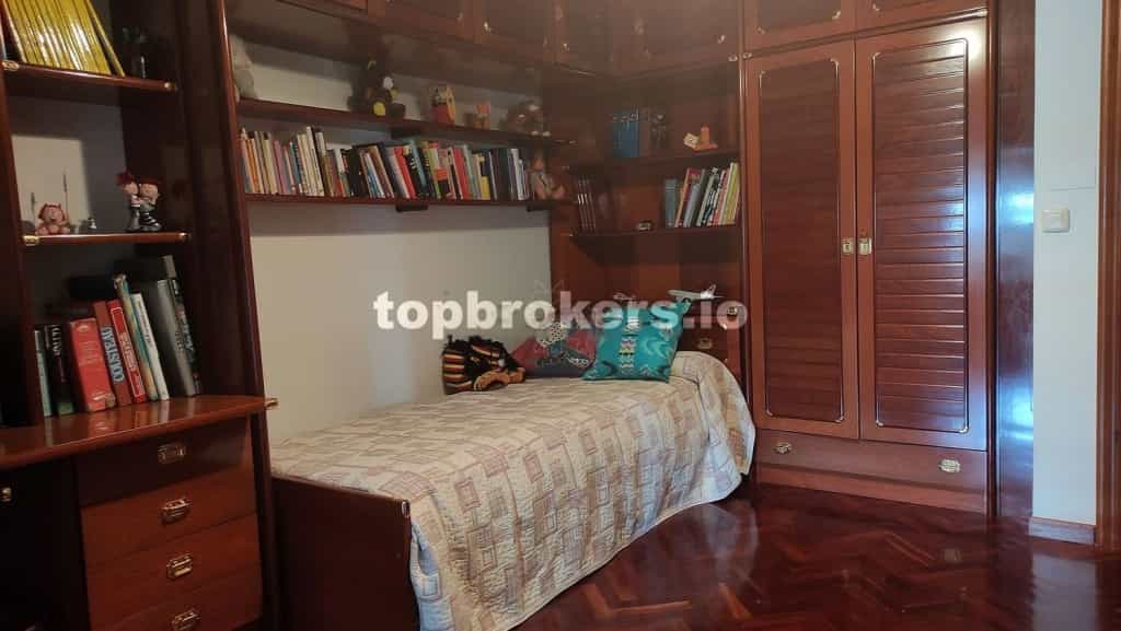 House in , Galicia 11542547