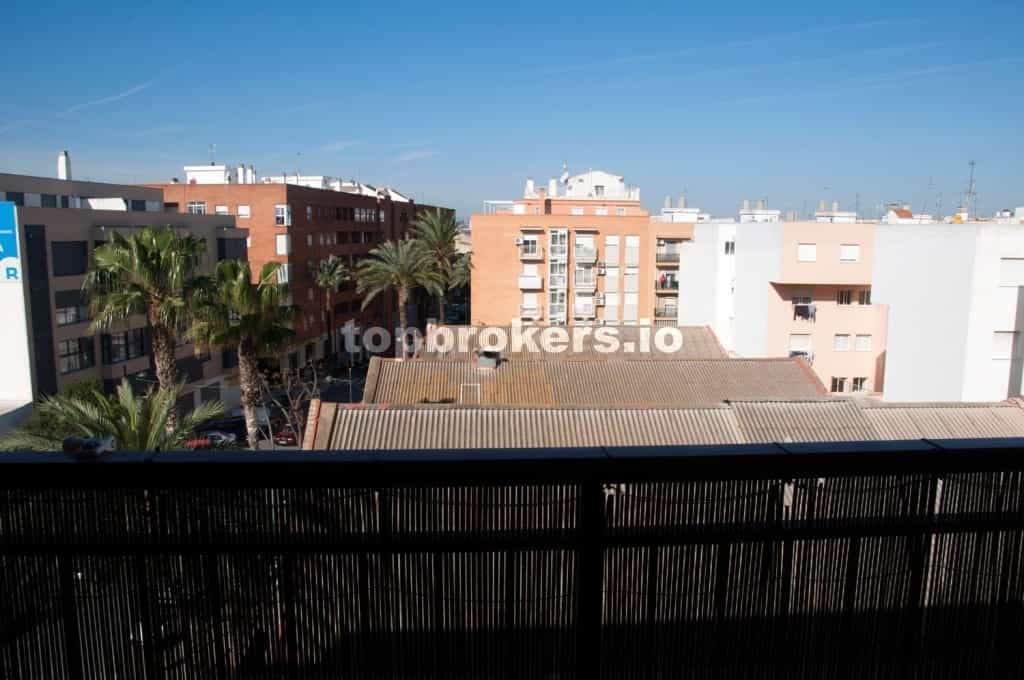 Condominium in Paiporta, Comunidad Valenciana 11542589