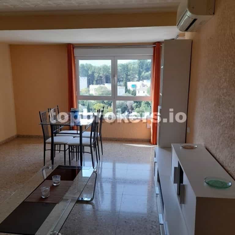 Condominium in Uxola, Valencia 11542814