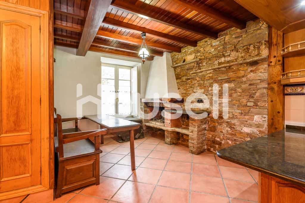 House in Ribadeo, Galicia 11543024