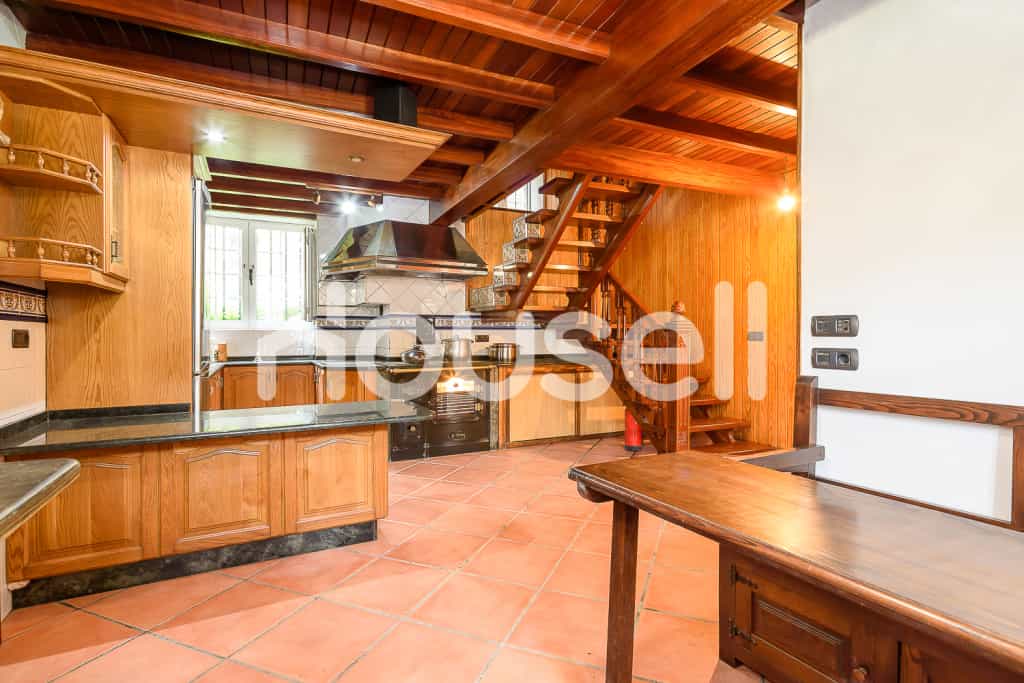 House in Ribadeo, Galicia 11543024