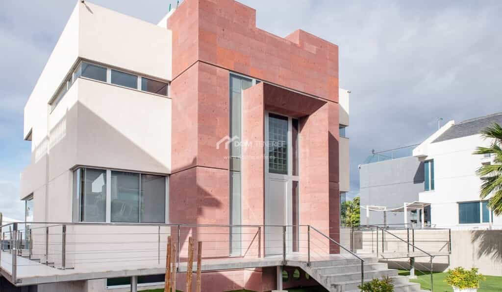 House in Adeje, Canary Islands 11543819