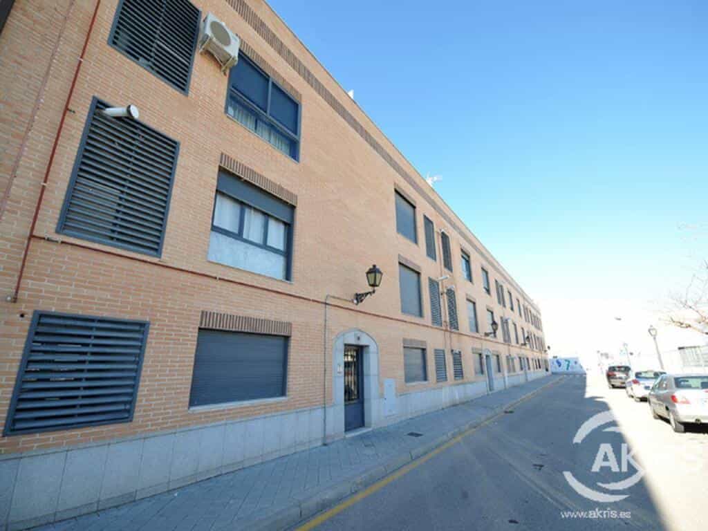Condominium in Yuncler, Castilië-La Mancha 11543846