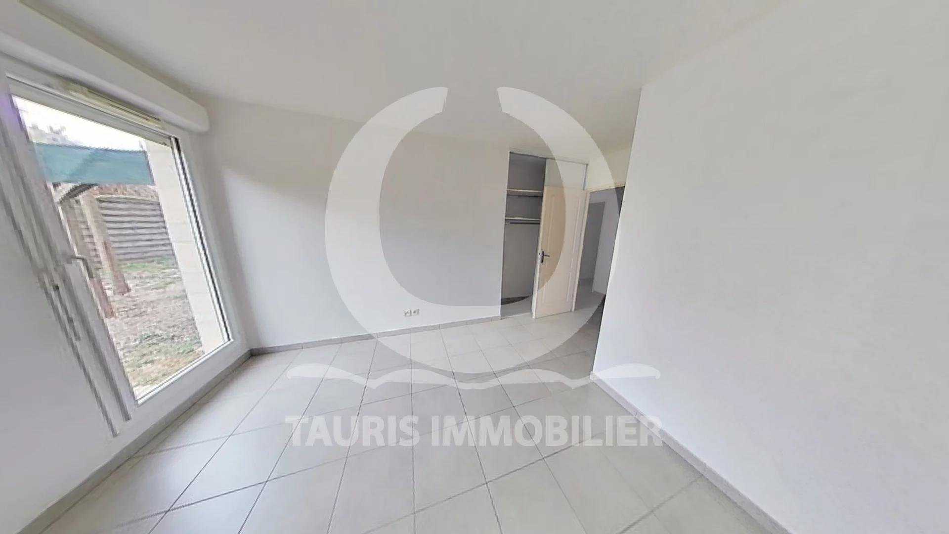 Condominium in La Ciotat, Bouches-du-Rhône 11543878