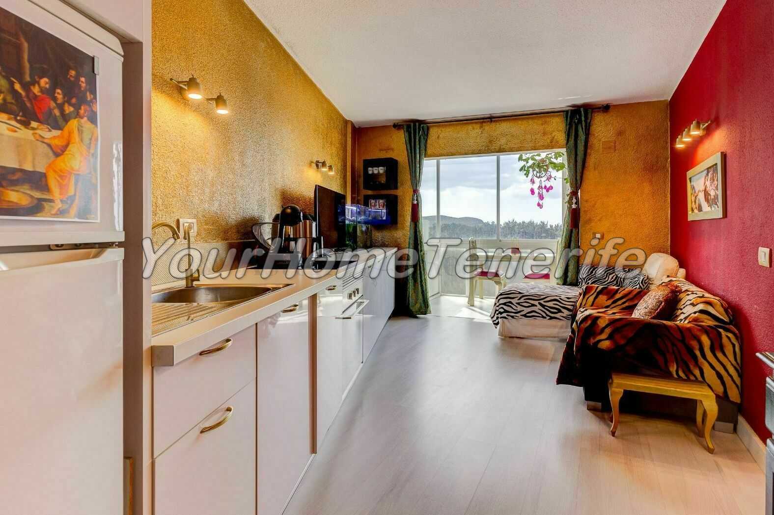 House in Los Cristianos, Canary Islands 11544004