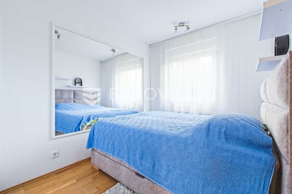 Condominium in Zagreb,  11544305