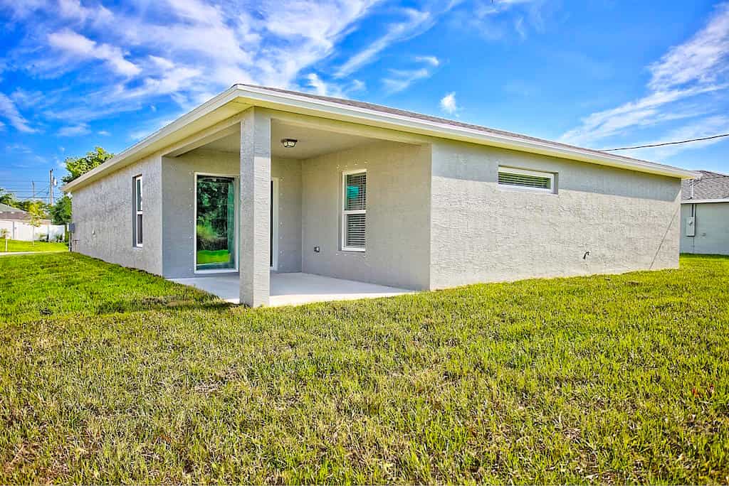 House in Port St. Lucie, Florida 11545061