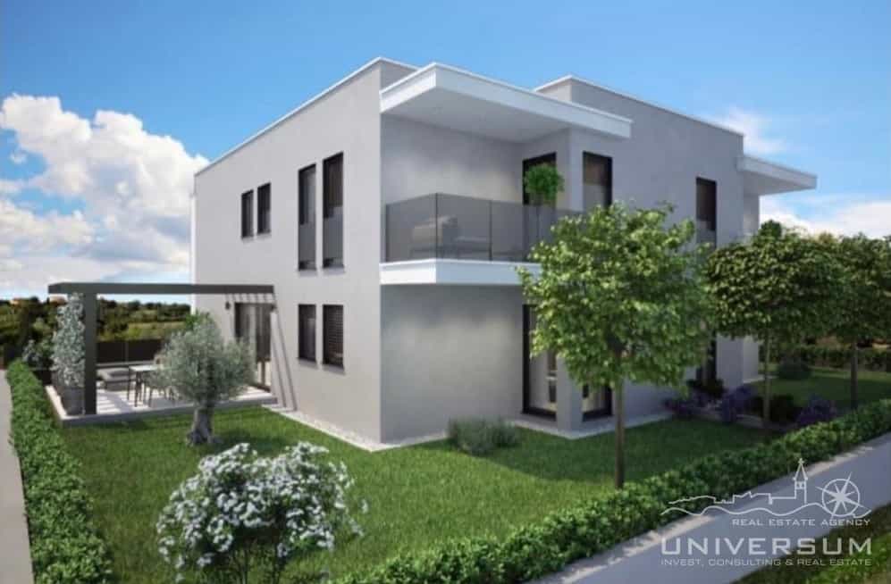 عمارات في Umag, Istria County 11545147