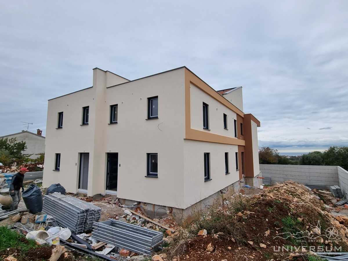 Condominium dans Poreč, Istria County 11545198