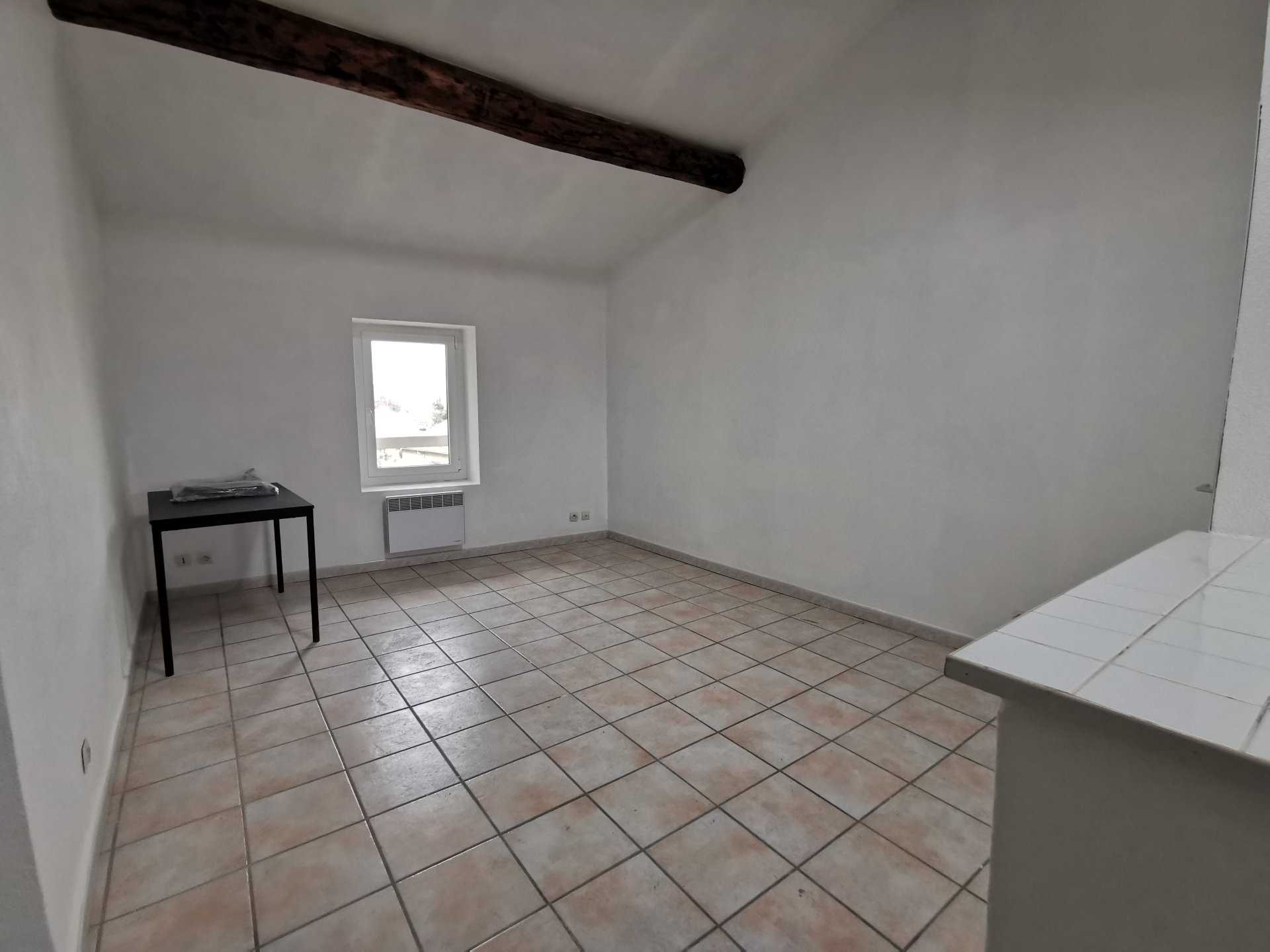 Eigentumswohnung im Pertuis, Provence-Alpes-Côte d'Azur 11545264