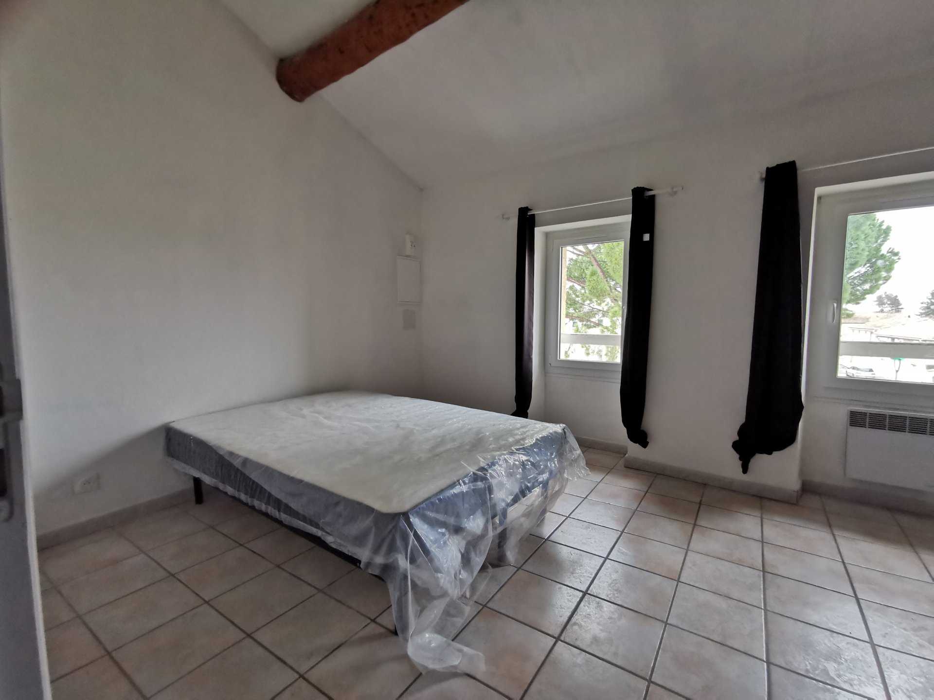 Квартира в Пертуїс, Прованс-Альпи-Лазурний берег 11545264