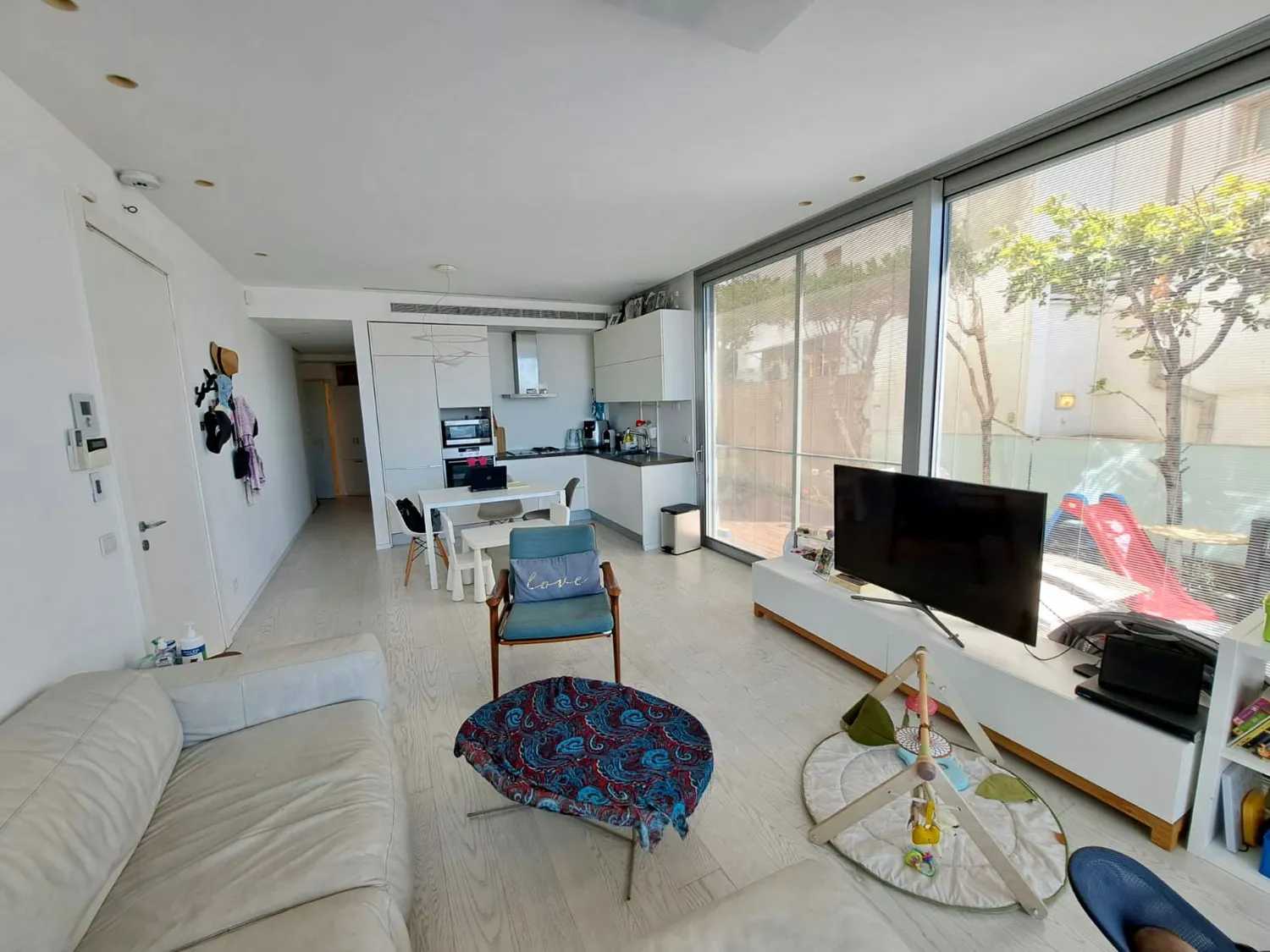 Condominium in Tel Aviv-Yafo, HaYarkon Street 11545352