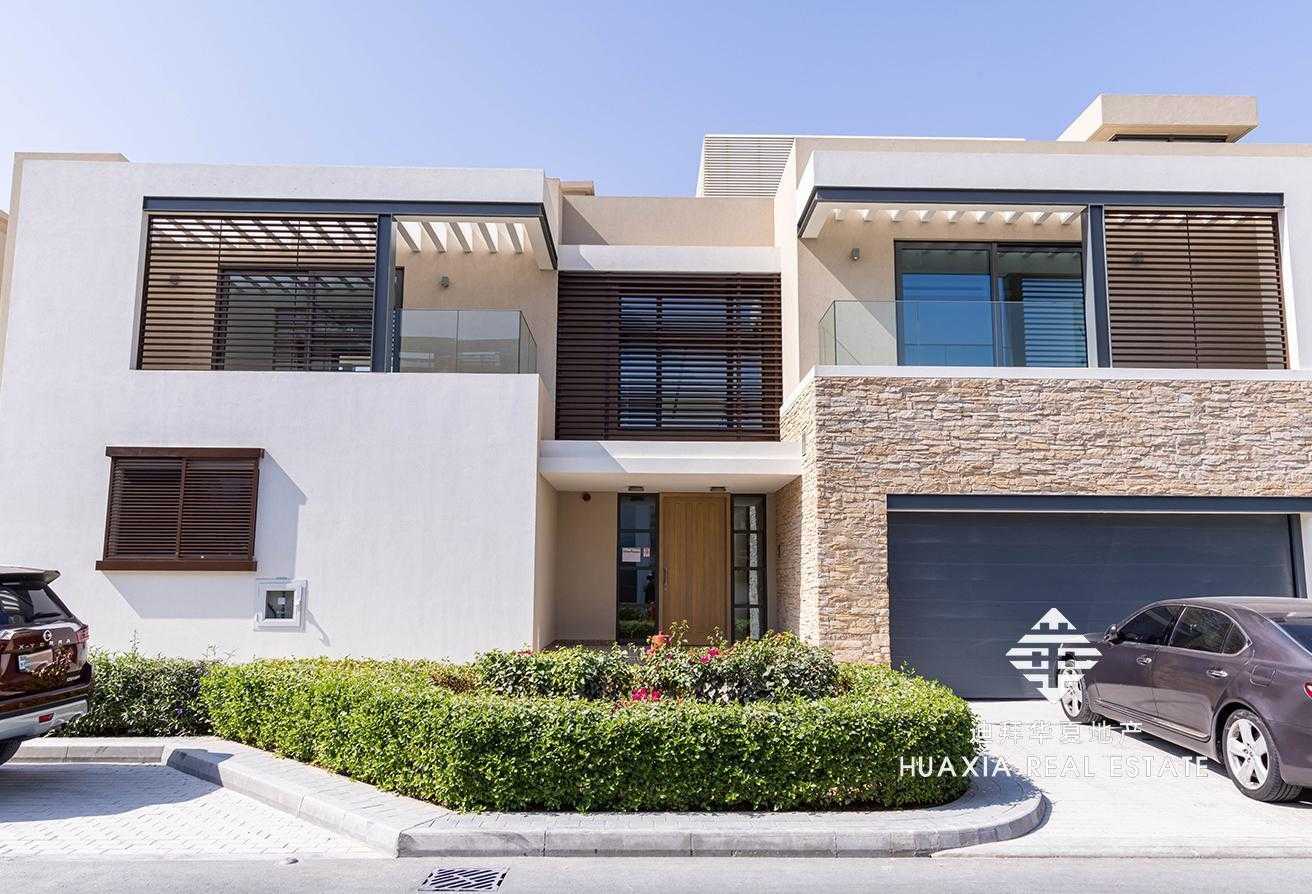 Residential in Dubai, Dubai 11546157