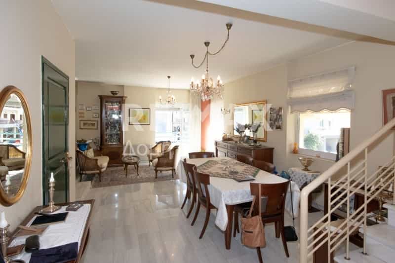 بيت في Volos, ثيساليا 11546360