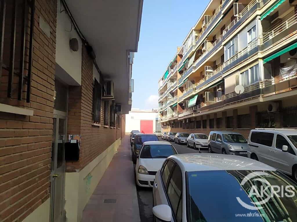 Condominium in Torrijos, Castilla-La Mancha 11546524