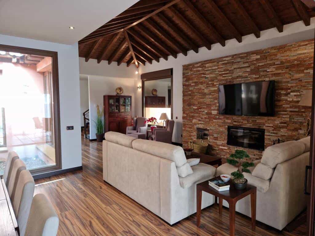 Rumah di Layos, Castilla-La Mancha 11546527