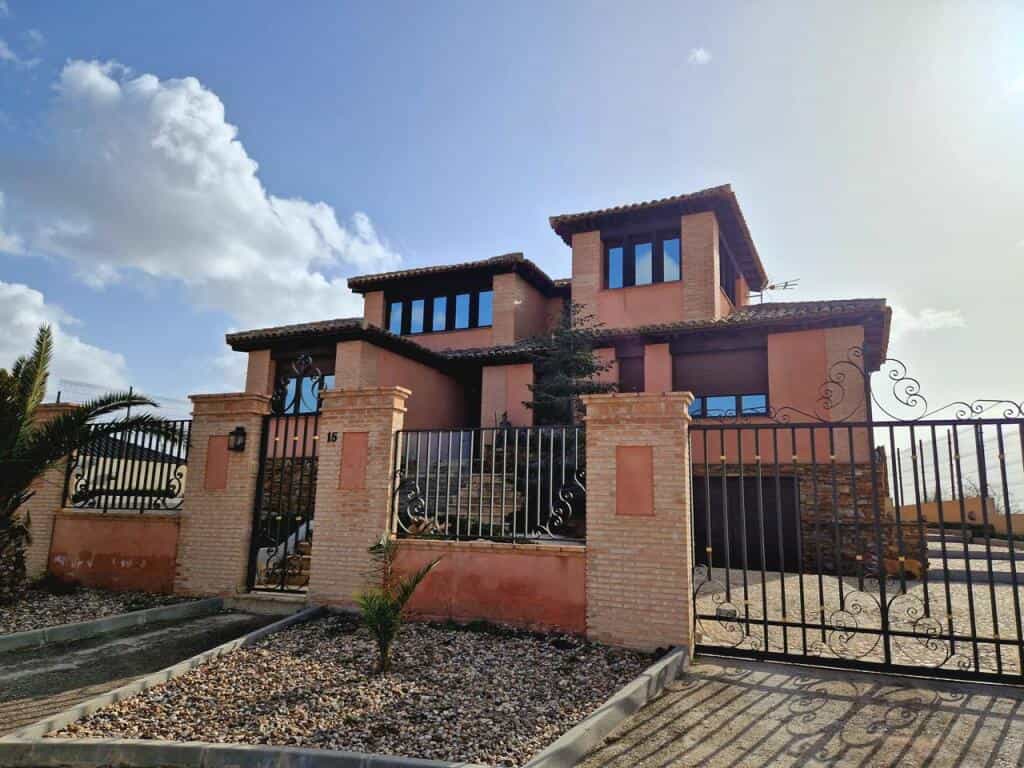 Rumah di Layos, Castille-La Mancha 11546527
