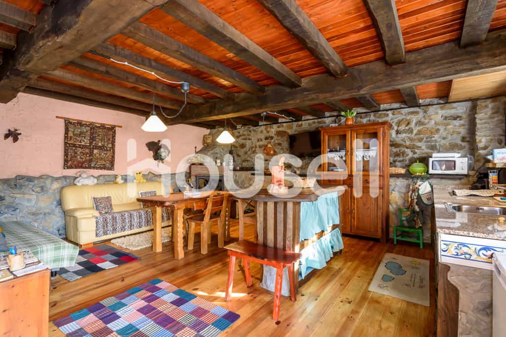 rumah dalam Infiesto, Asturias 11546571