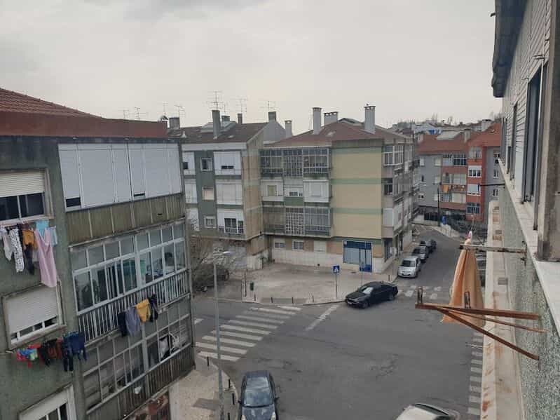 Condominium in Falagueira, Lisboa 11546810