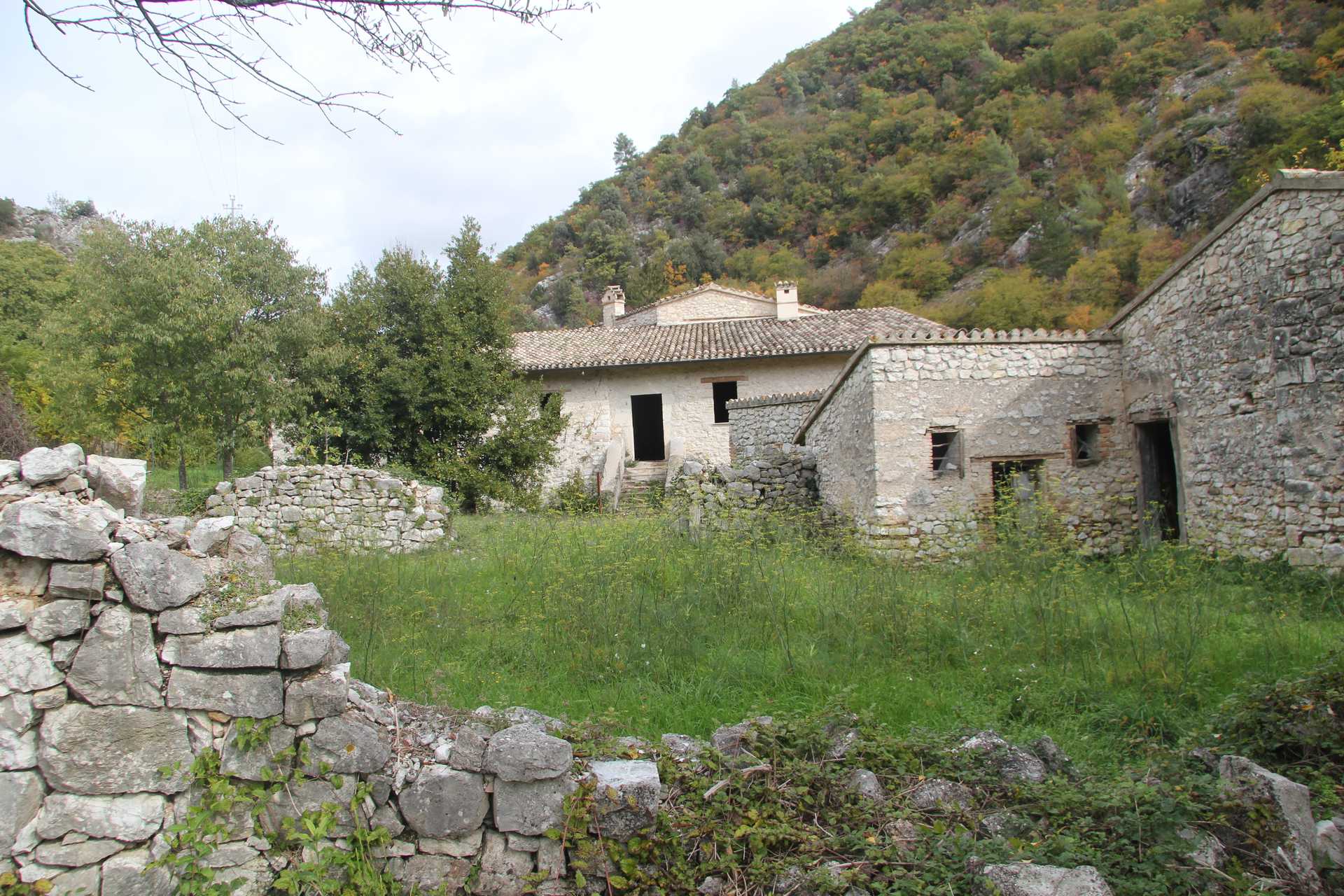 жилой дом в Campello sul Clitunno, Umbria 11546923
