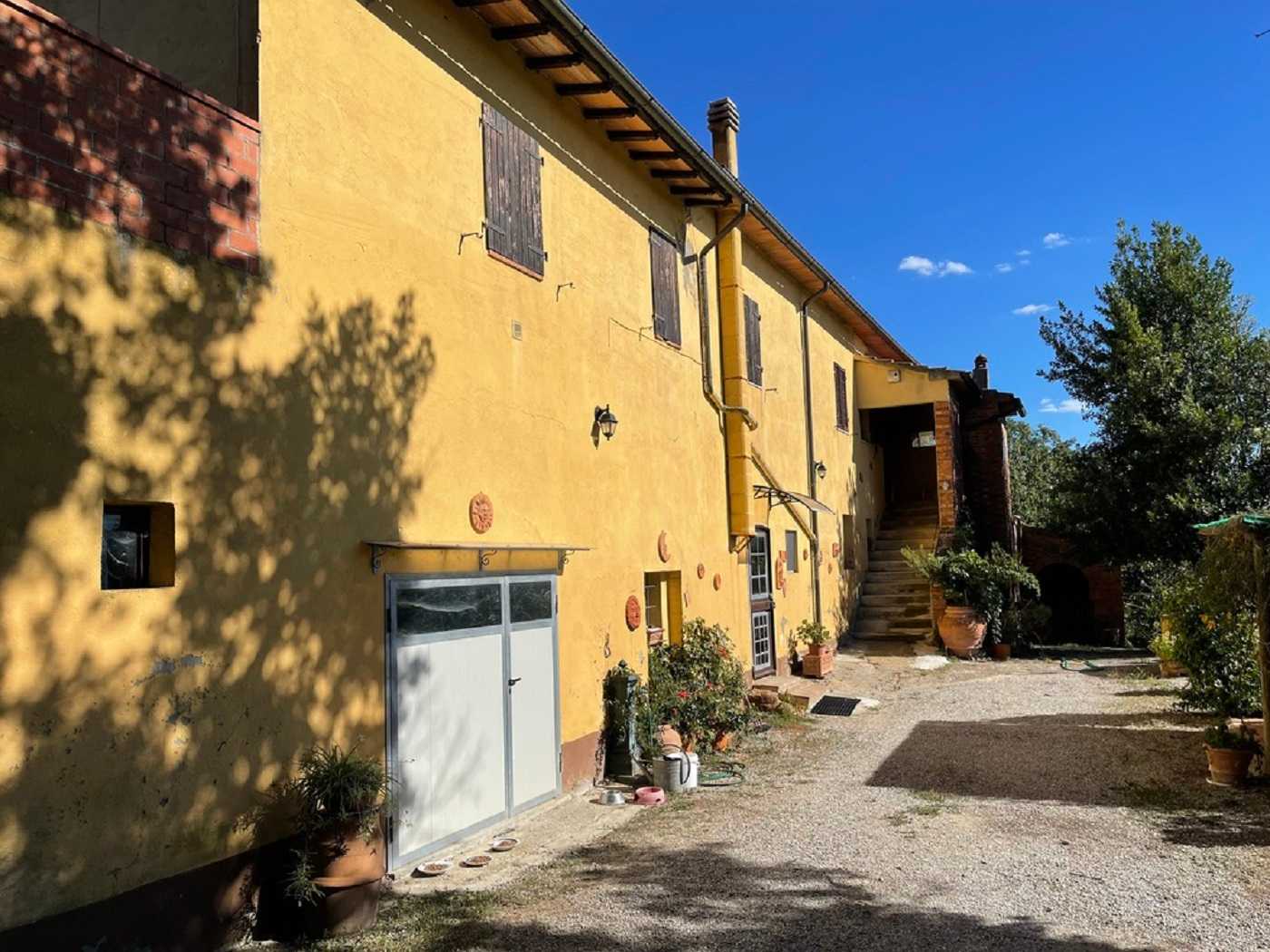 House in Trequanda, Tuscany 11546938