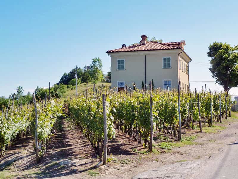 rumah dalam Dogliani, Piedmont 11546958