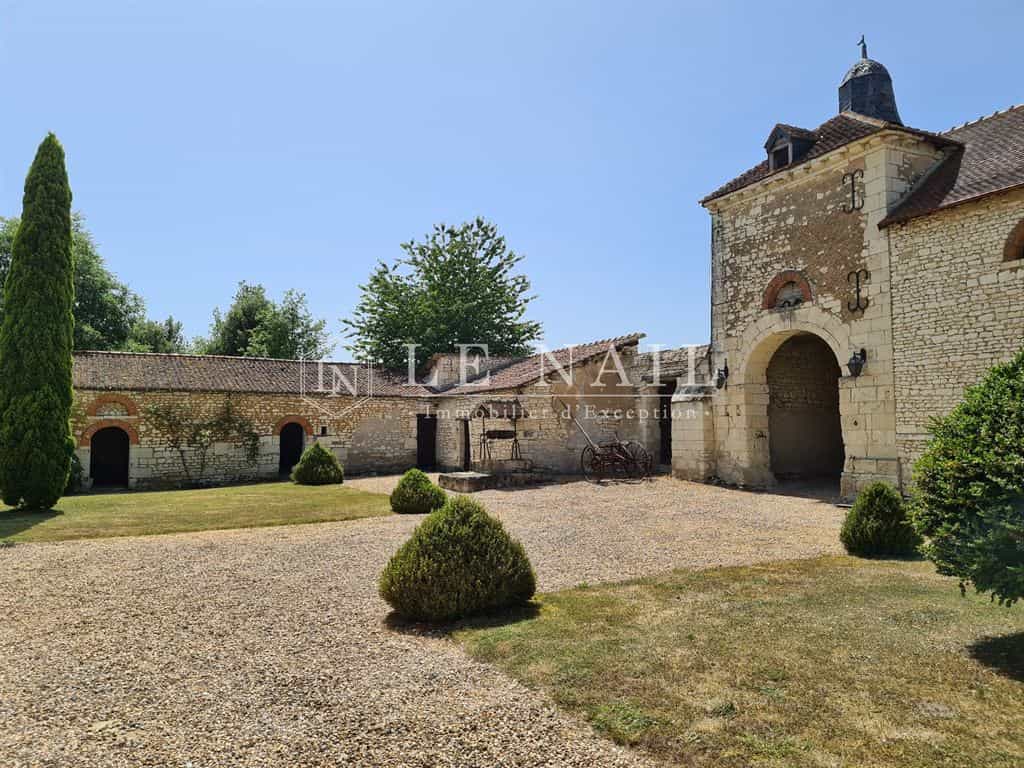 Dom w Chinon, Centre-Val de Loire 11549238