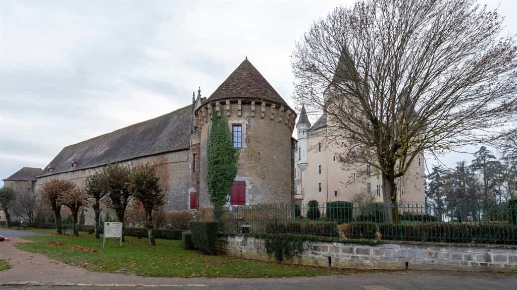 casa no Châteauroux, Centre-Val de Loire 11549564