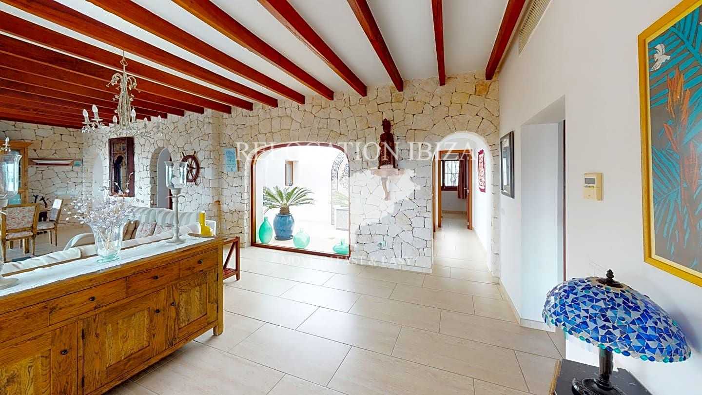 casa en Santa Eulària des Riu, Balearic Islands 11553300