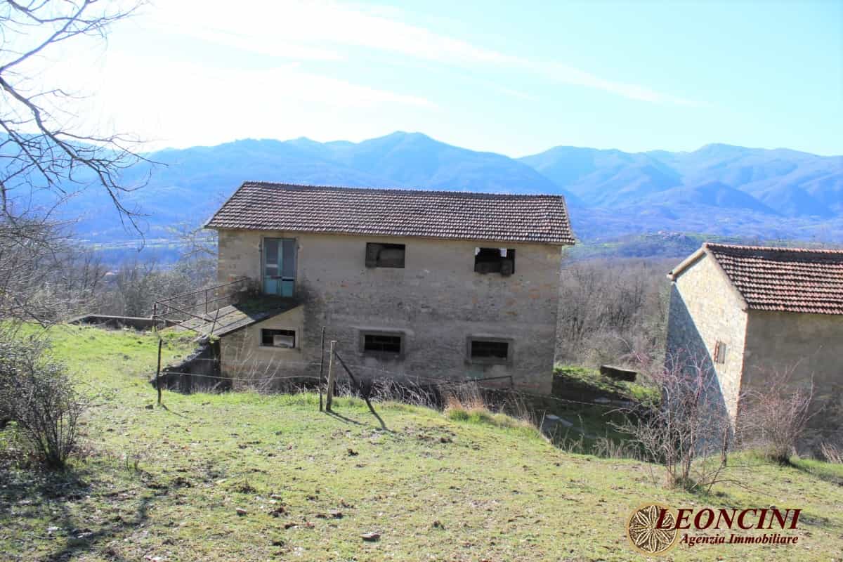 House in Pontremoli, Tuscany 11553332