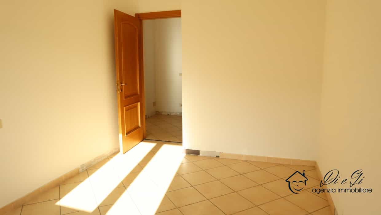 公寓 在 Garlenda, Liguria 11553350