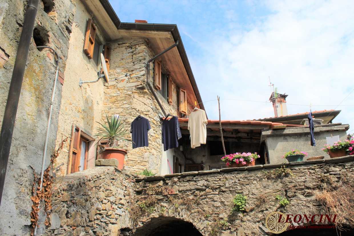 House in Bagnone, Tuscany 11554016