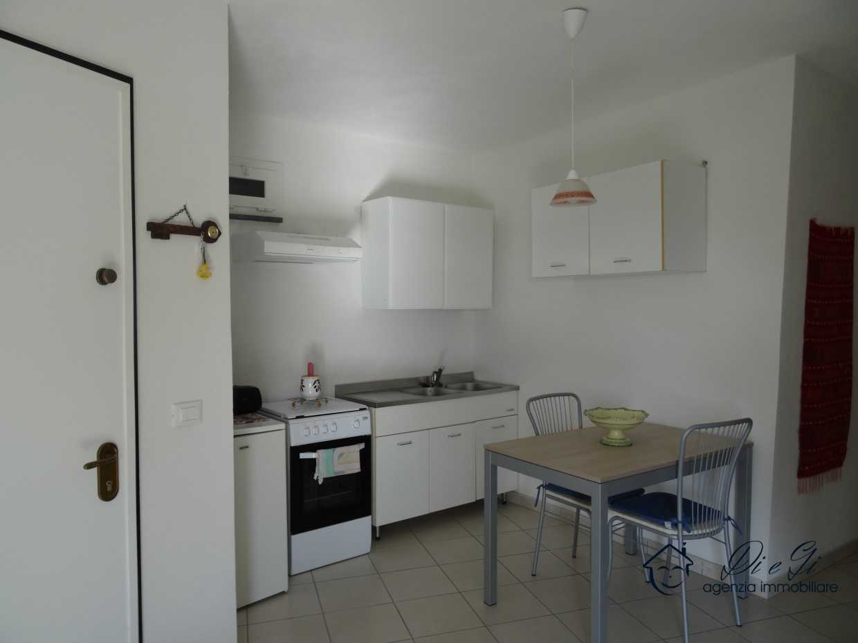 Condominium dans Quiliano, Ligurie 11554045