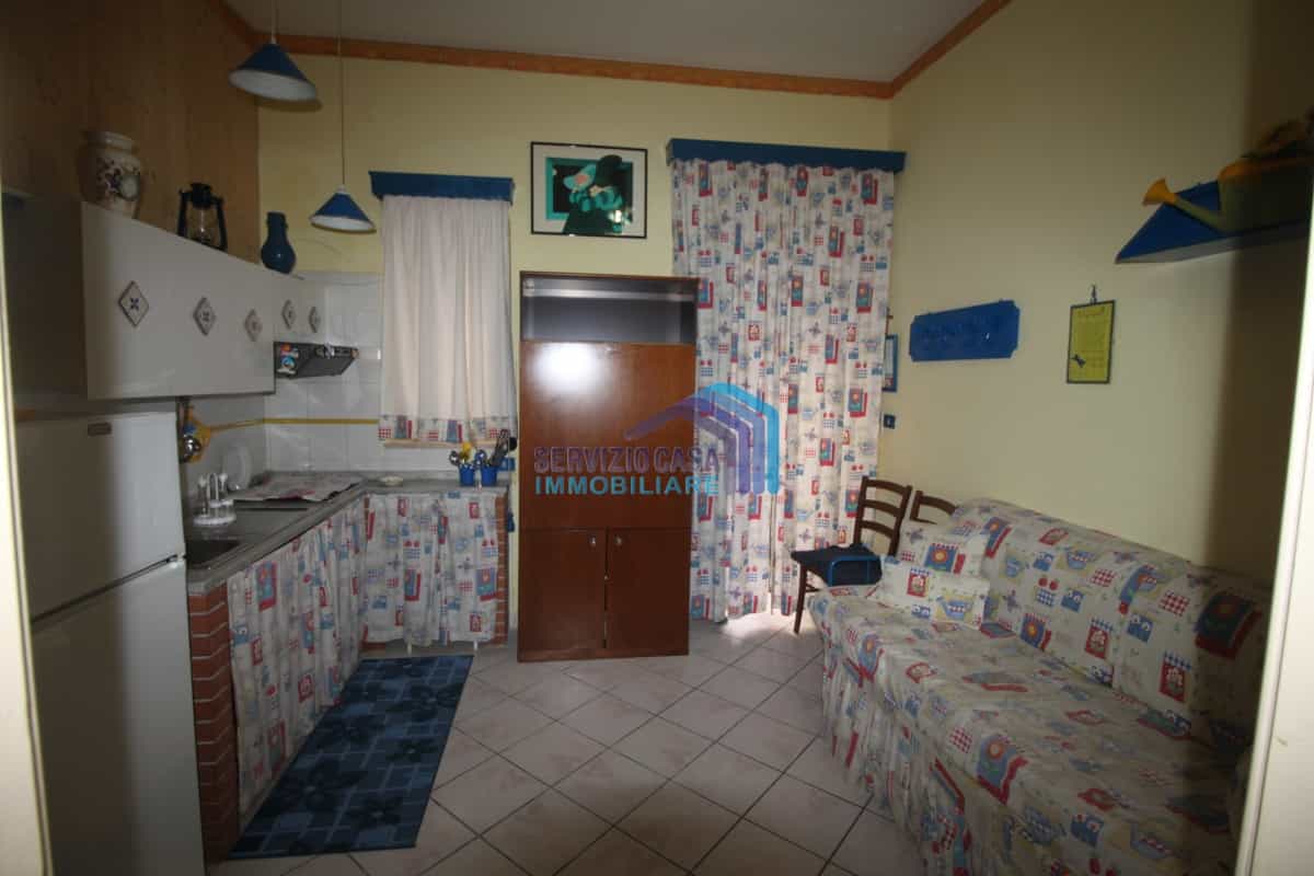 Huis in Santa Caterina Villarmosa, Sicilië 11554435