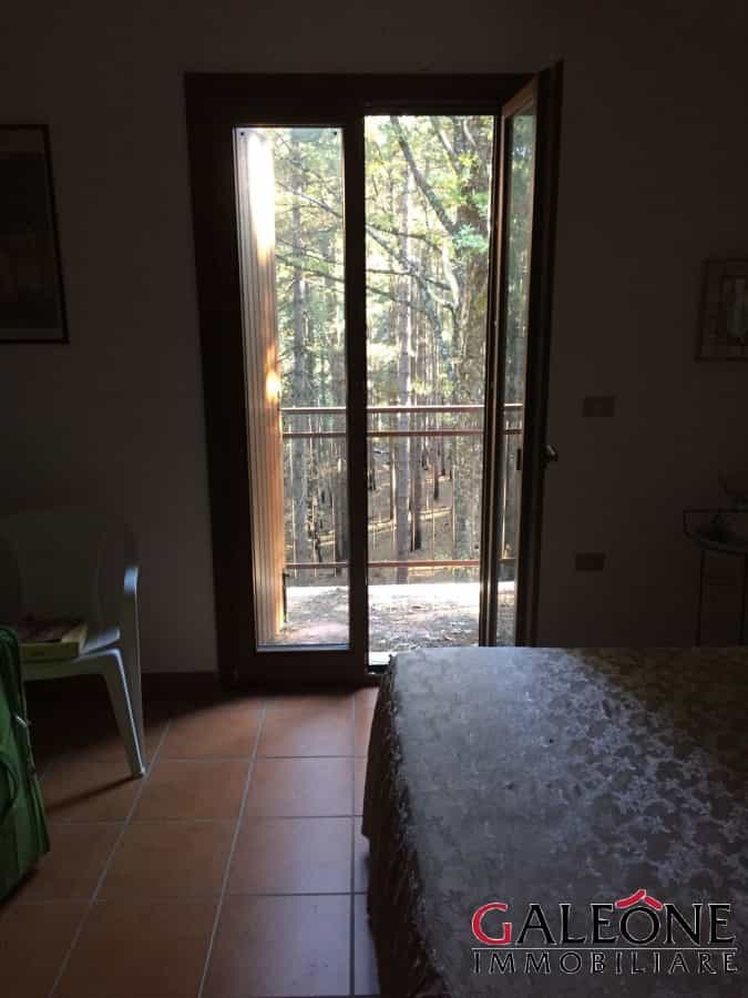 casa en Savelli, Calabria 11554499