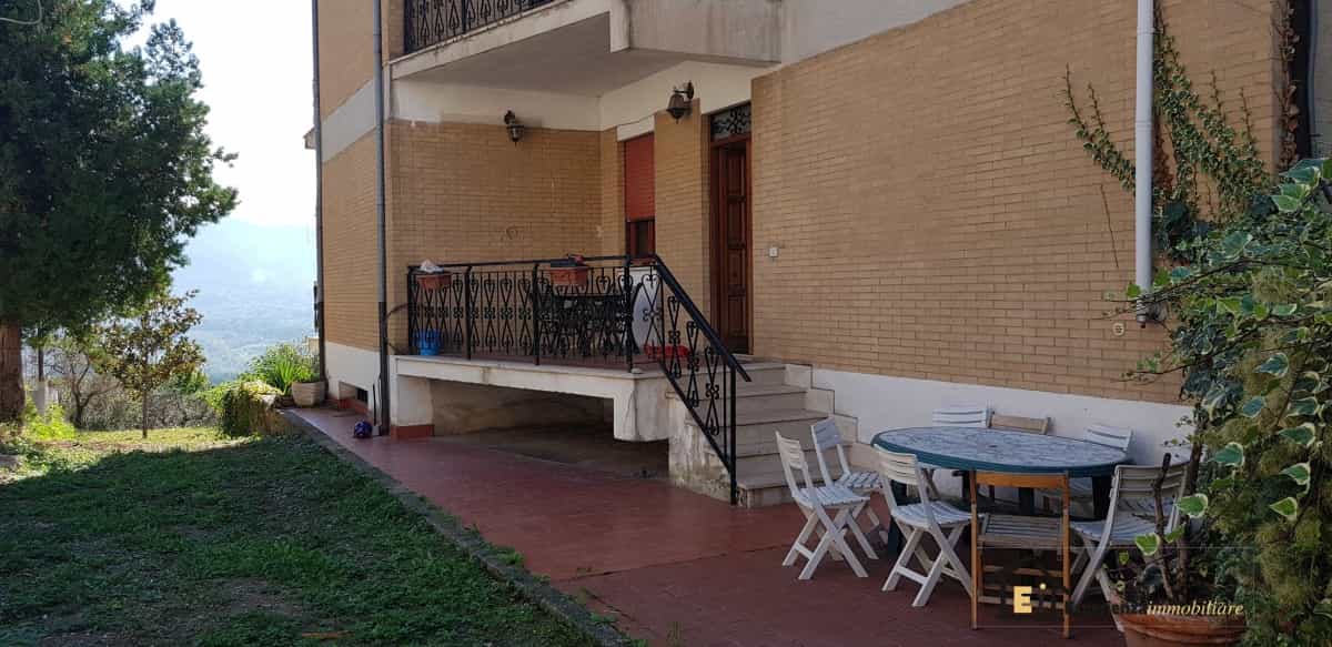 Condominium in Segni, Lazio 11554632