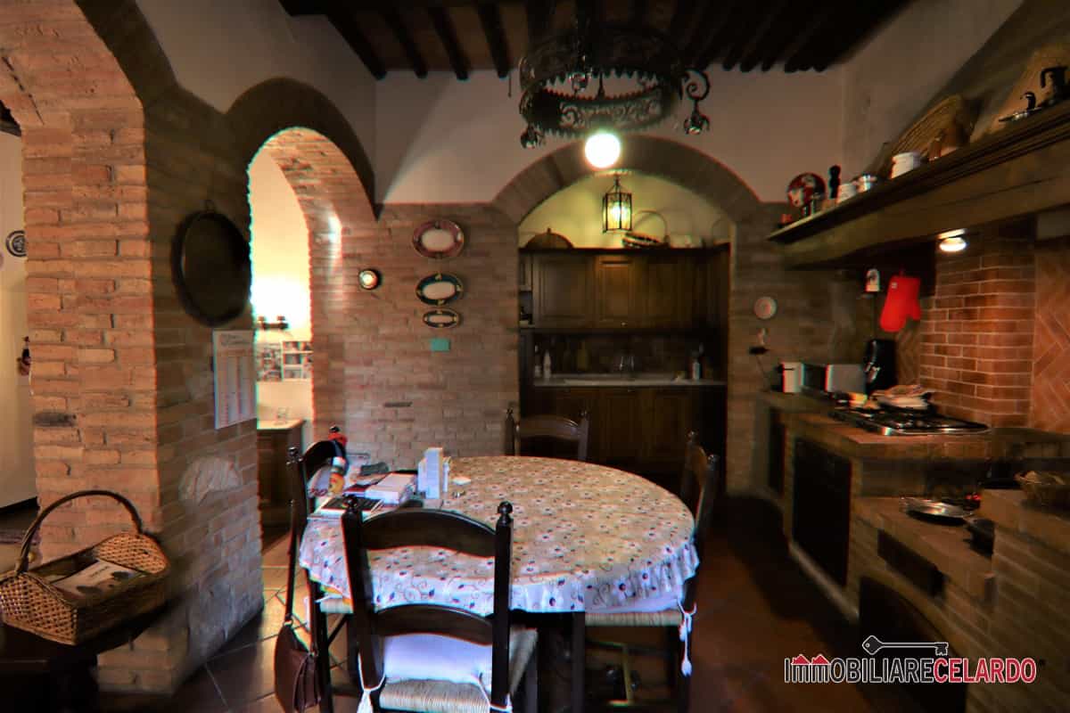 公寓 在 San Gimignano, 托斯卡納 11554716
