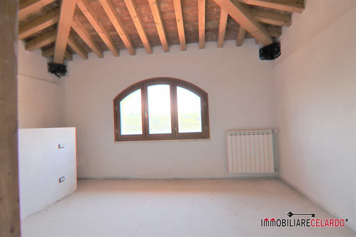 公寓 在 Monteriggioni, Tuscany 11554771